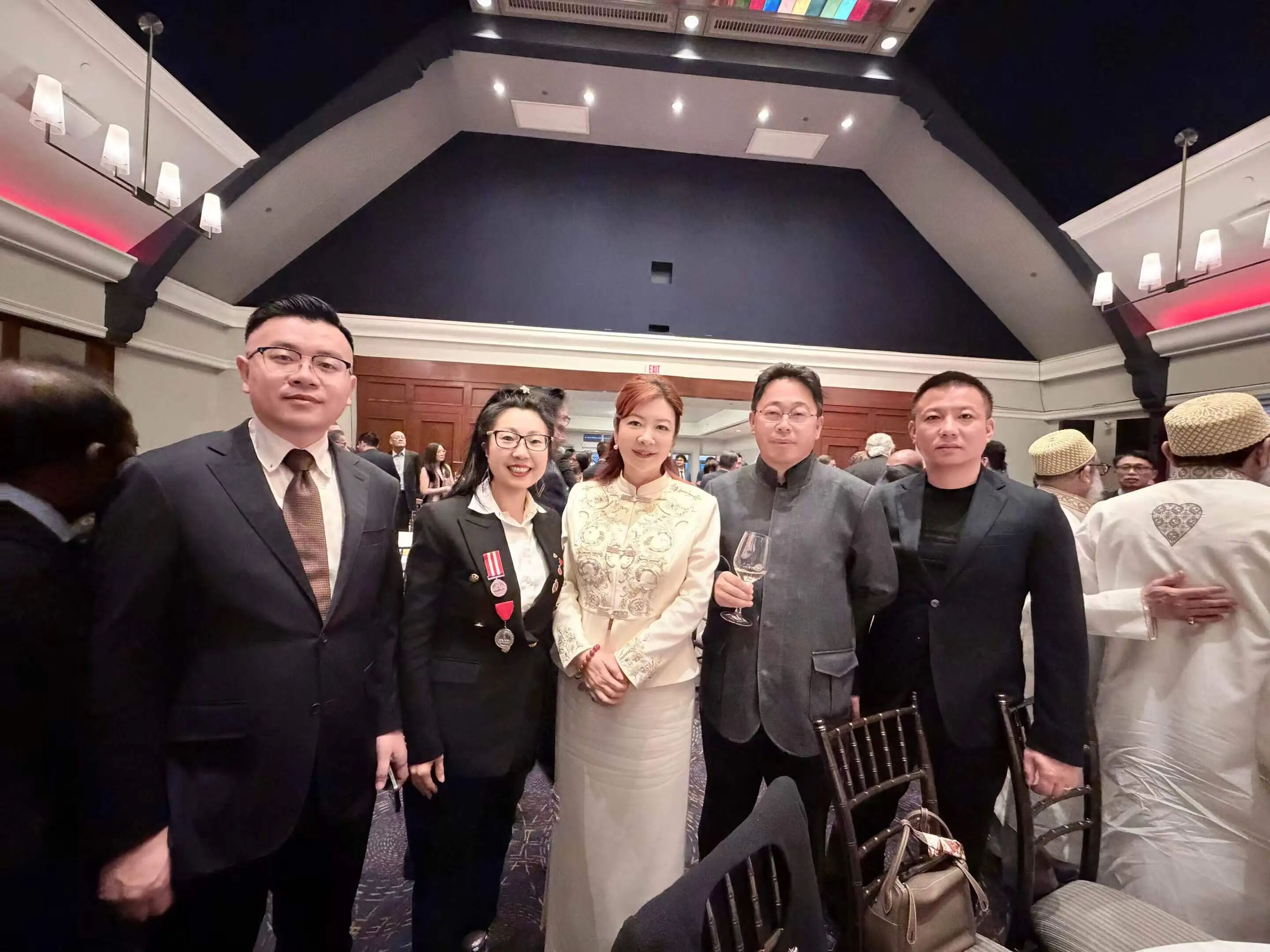 1775009677763685.jpg 17.jpg